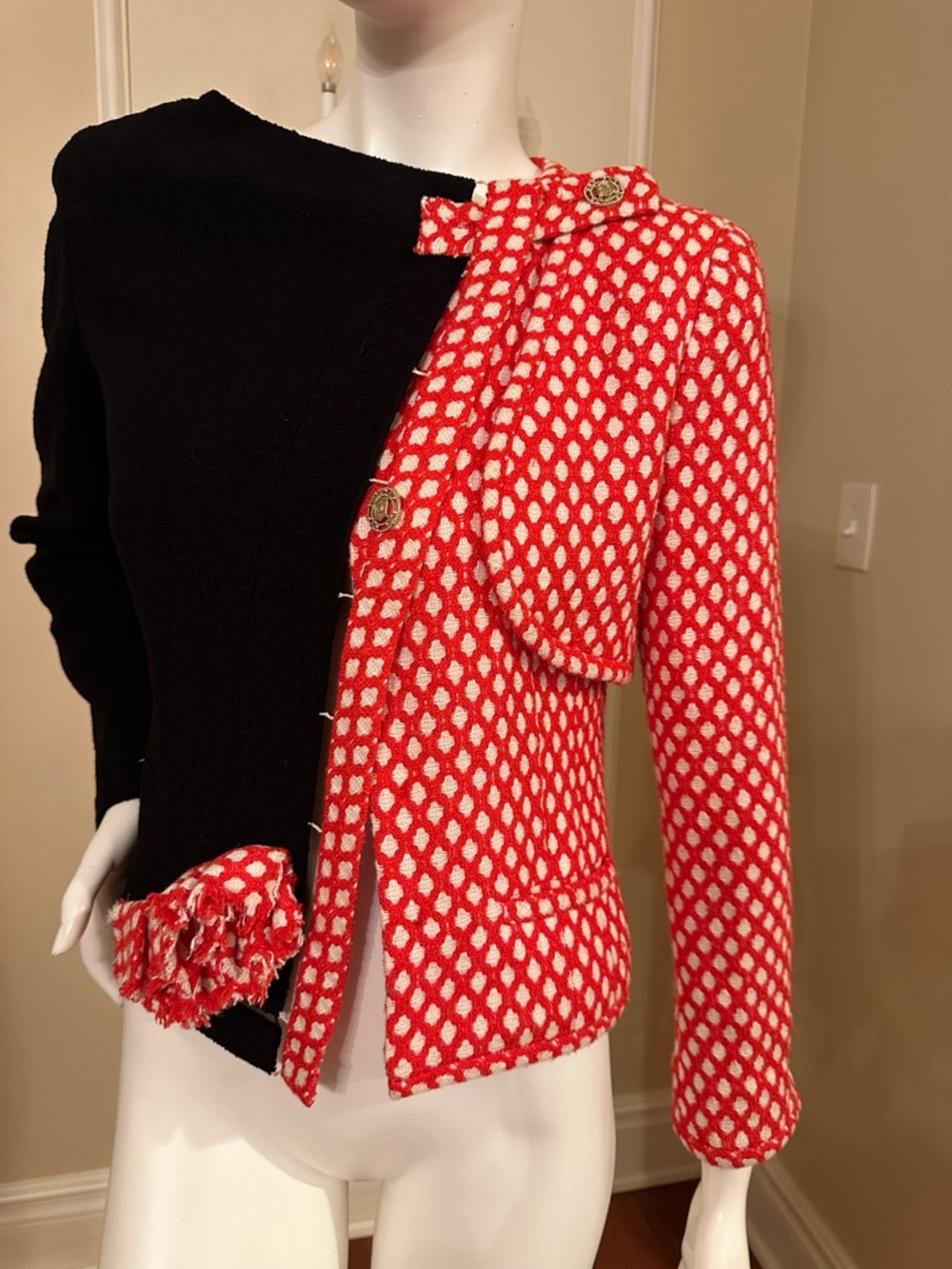 CHANEL Red Patterned and Black Two-Tone Blazer Jacket - Picture 8 of 15